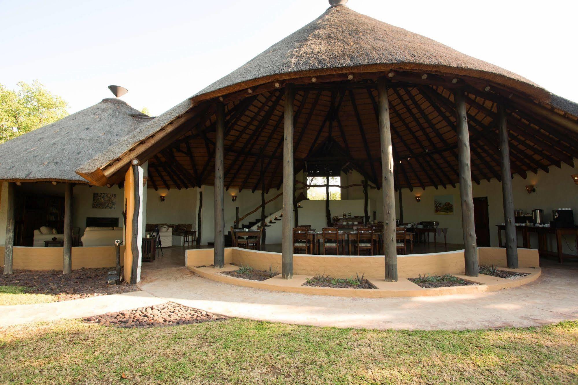 Mopane Bush Lodge Linton Buitenkant foto